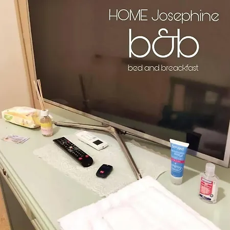 Josephine -