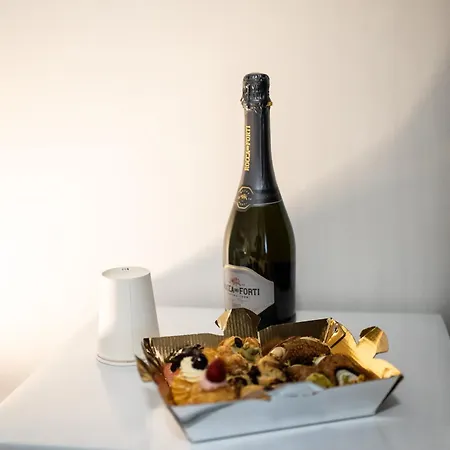 Josephine -