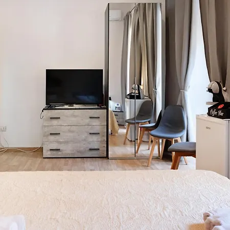 Josephine - 3* Caserta